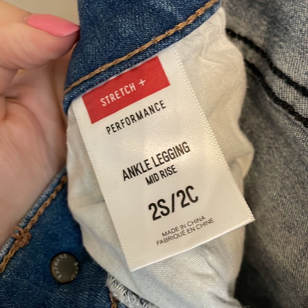 Express Diatressed Performance Stretch Ankle Legg… - image 8